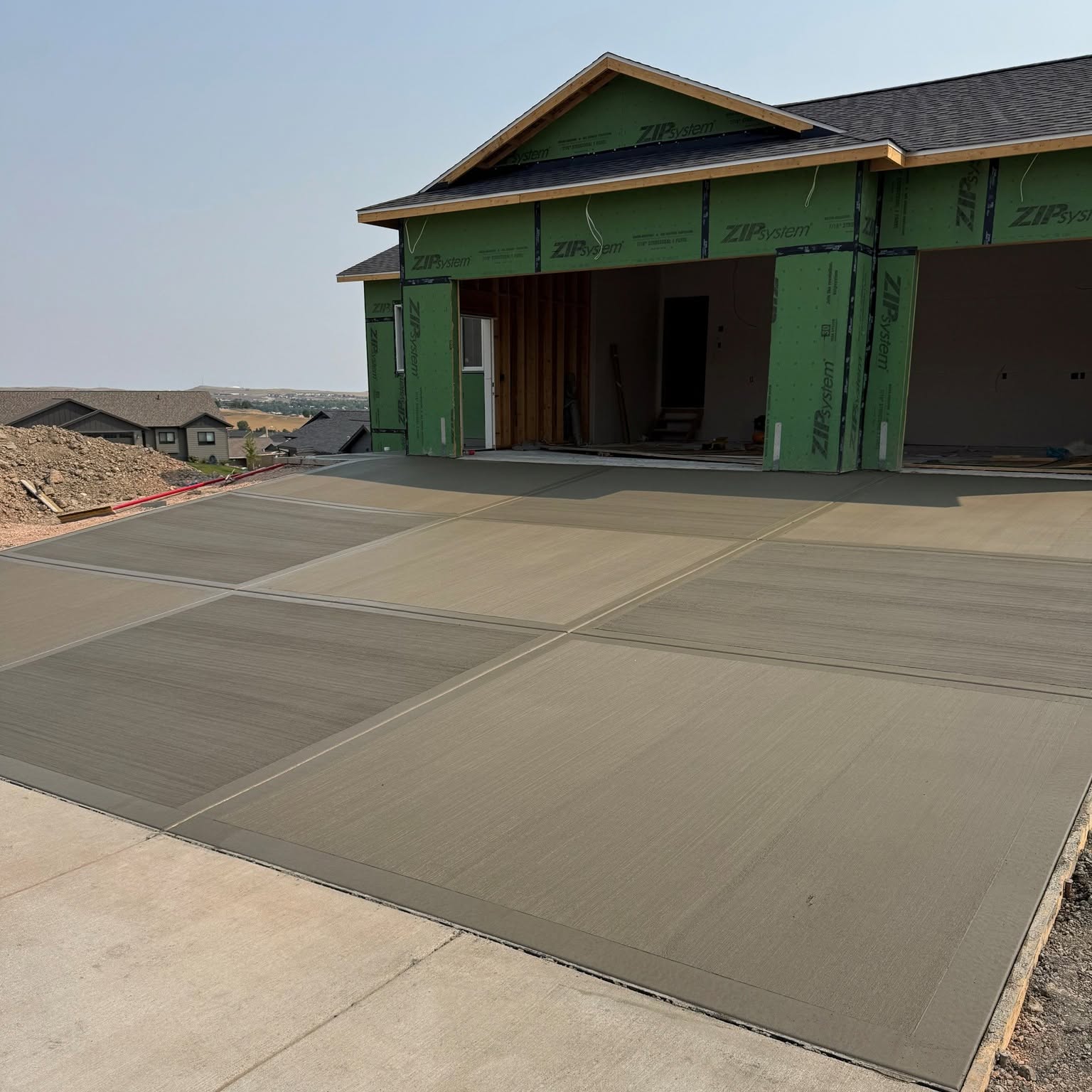 Image of residential driveway built by Lester-Robbins Construction